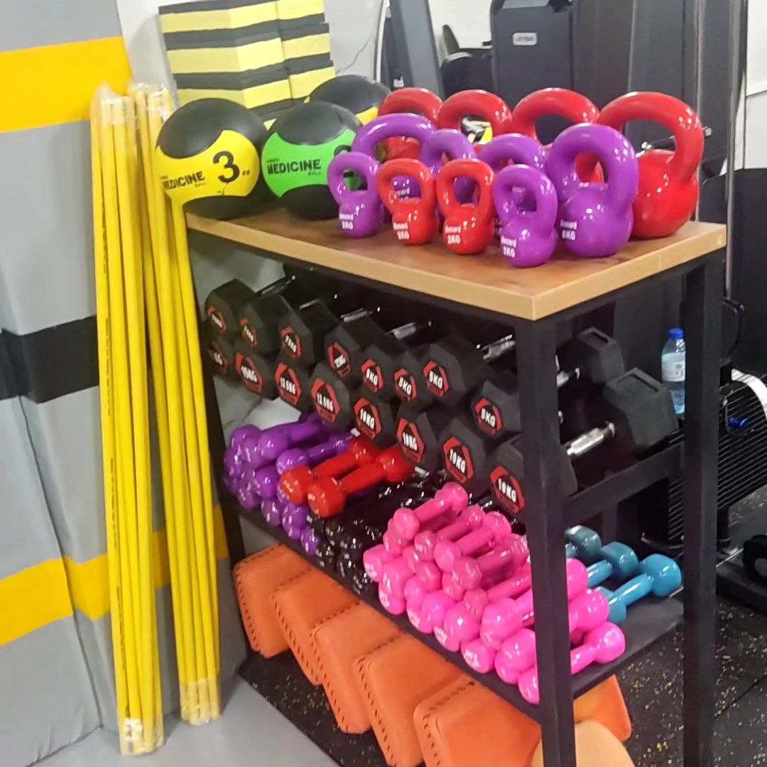 باشگاه ورزشی ویژه بانوان اریانا