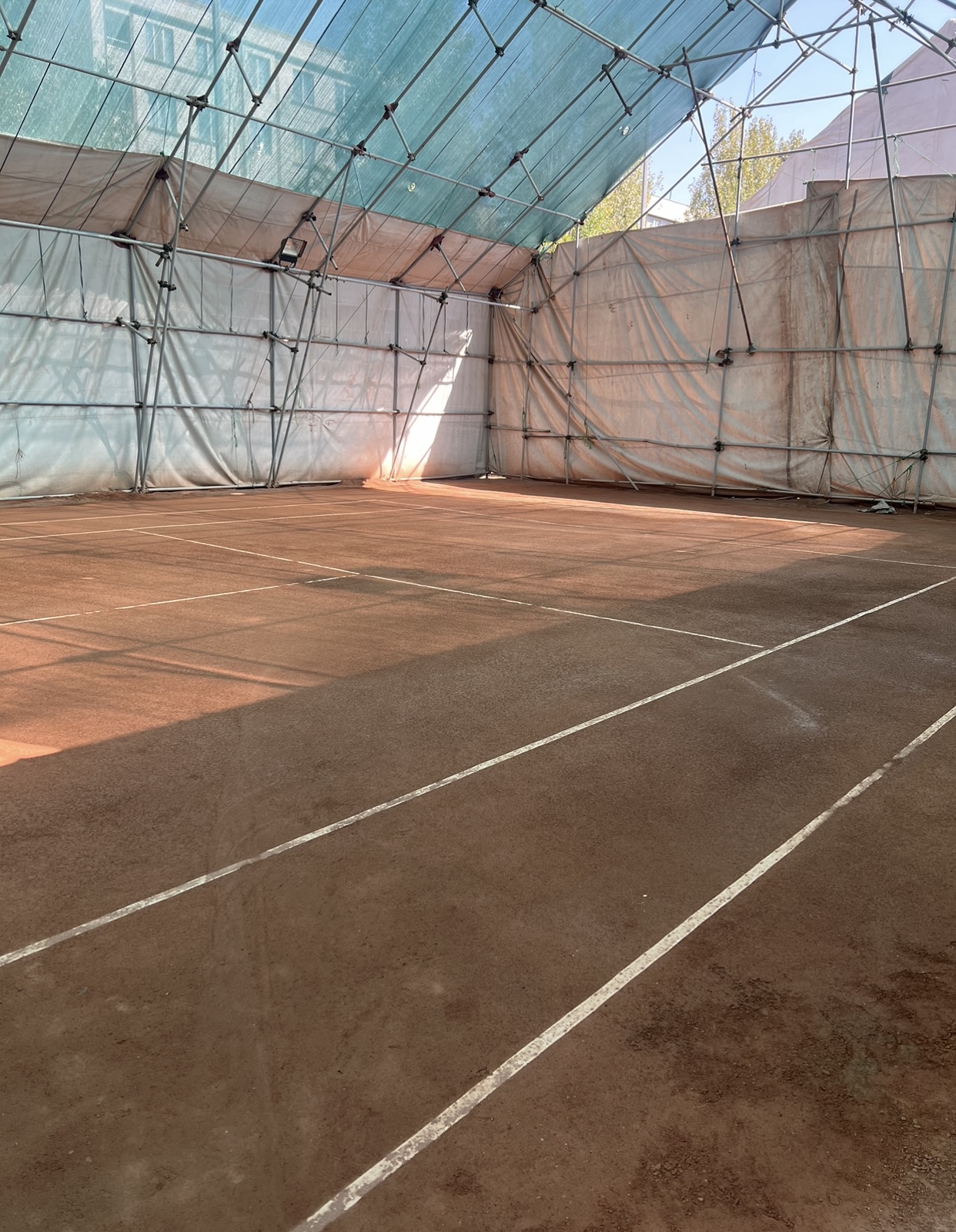 رزرو آنلاین زمین تنیس الستوم