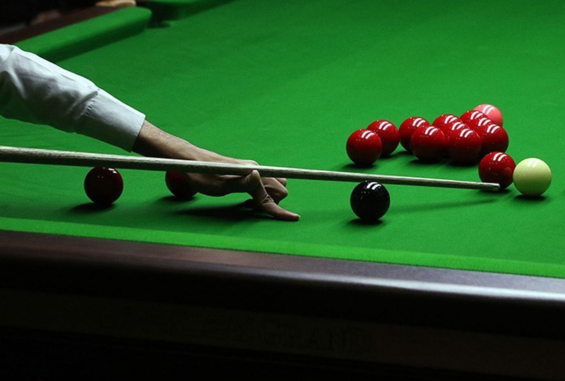 رزرو آنلاین میز بیلیارد ایت بال باشگاه انقلاب